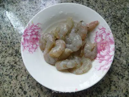 Make Shrimp fried beans step 1