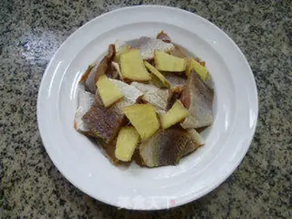 Make Clear the yellow fish step 4
