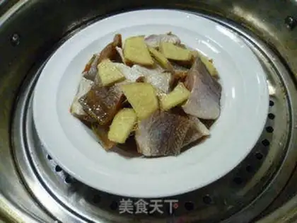 Make Clear the yellow fish step 6