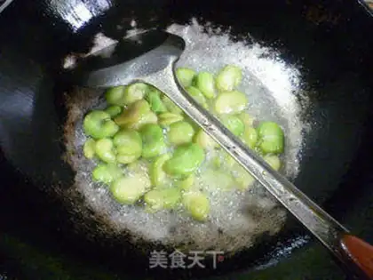 Make Shrimp fried beans step 4