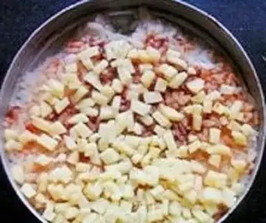 Make Angry little bird rice pizza step 1