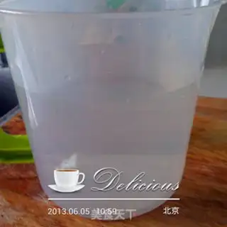 Make Homemade cool powder step 1