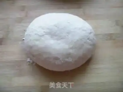 Make Spray beef buns step 10