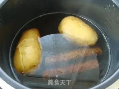 Make Milky mashed potatoes step 1