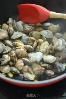 Make Spicy clams step 5