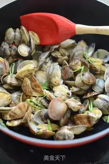 Make Spicy clams step 7