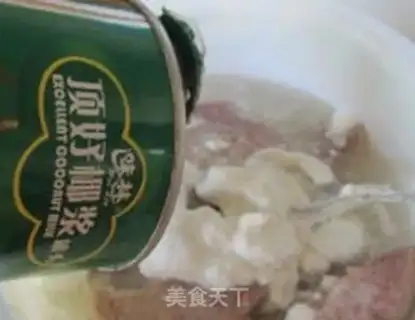 Make Strawberry coconut mud step 1