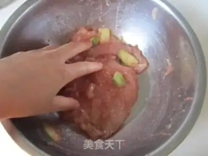 Make Thai chicken peach salad step 2