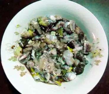 Make Spicy bull frog step 1