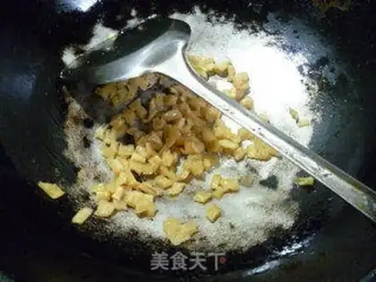 Make radish and fried eggs step 5