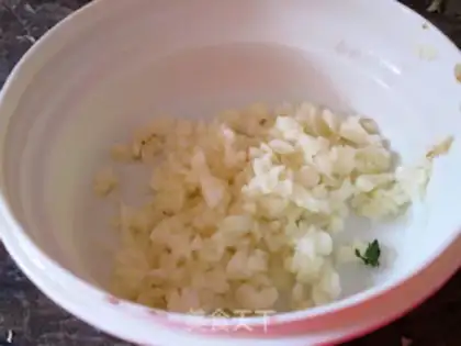 Make Garlic fan floss step 2