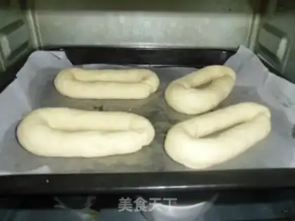 Make Double-sweetheric buns step 9