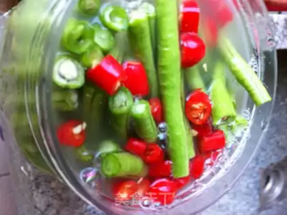 Make Pickle chili beans step 0