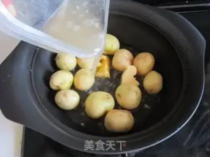 Make Chew, potatoes step 1