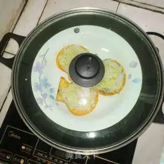 Make Garlic fan floss step 4