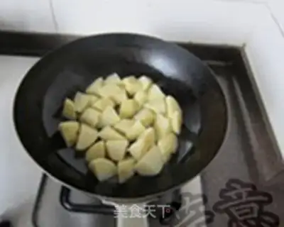Make Spicy pot of potatoes step 2