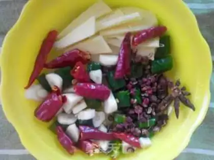 Make Xinjiang chicken step 0