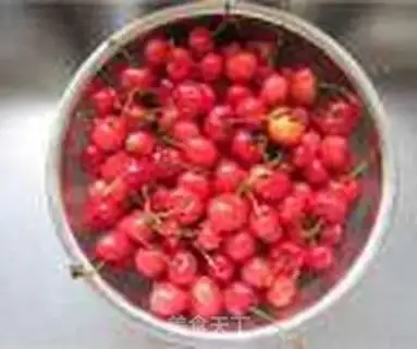 Make Sugary cherry and cherry jam step 3