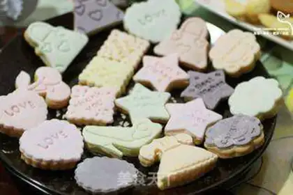 Make Rolling candy cookies step 5