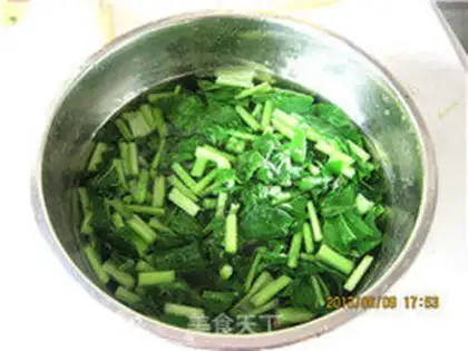 Make Nutritional vegetable juice step 4