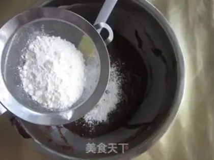 Make Melvin chocolate cake step 2