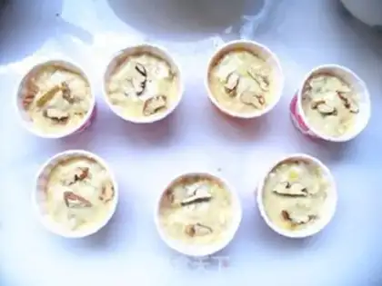 Make Banana walnut marfin step 9