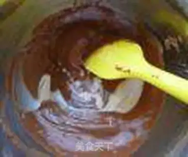 Make Chocolate banana cupcakes step 5