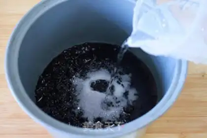 Make Mango snow, black rice step 2