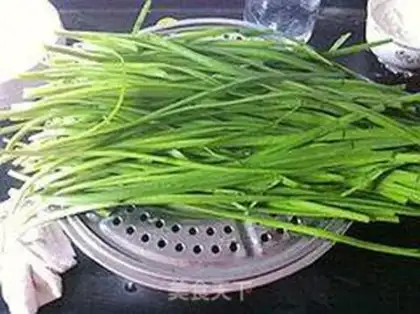 Make An egg box with a pickle step 6