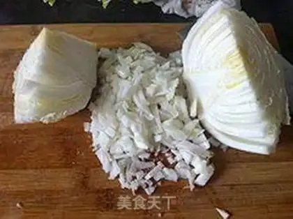 Make An egg box with a pickle step 8