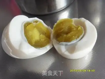 Make Pumpkin eggs step 4