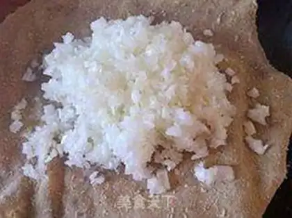 Make An egg box with a pickle step 12