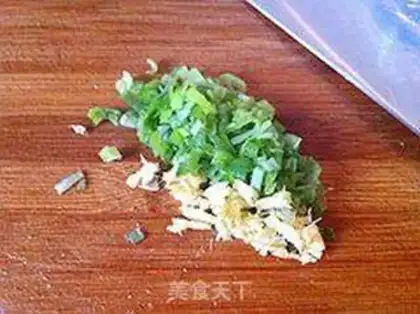 Make An egg box with a pickle step 19
