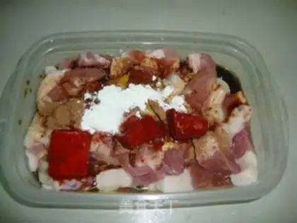 Make Five ointments and yellow meat step 0