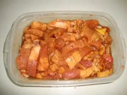 Make Five ointments and yellow meat step 1