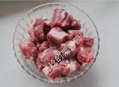 Make Bone soup with a pickle step 1