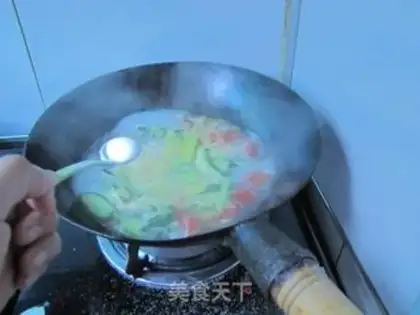 Make Potato cucumber egg soup step 7