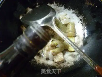 Make The shrimp boils and blooms at night step 7