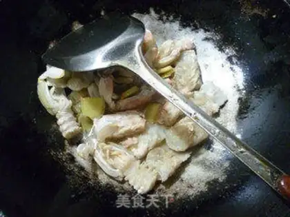 Make The shrimp boils and blooms at night step 8