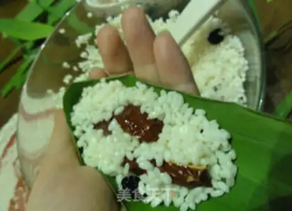 Make raisin dates and palms step 4