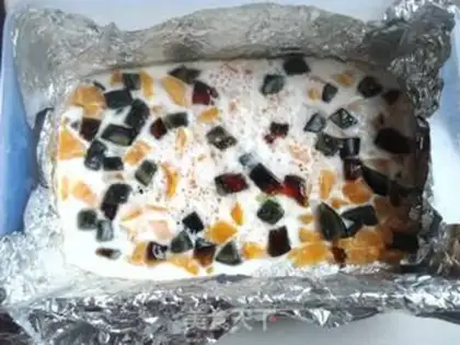 Make Three-coloured eggs step 4