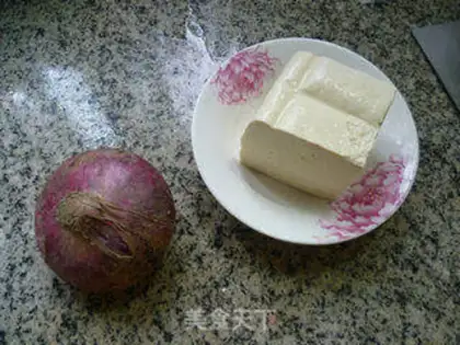 Make Onion fried tofu step 0