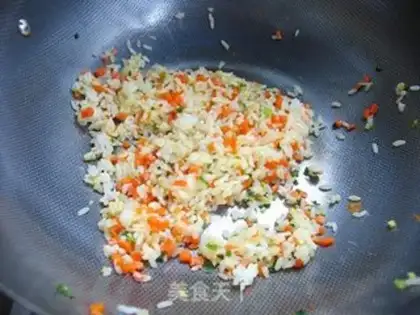 Make Carrot egg fried rice step 6