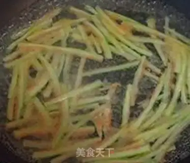 Make Spicy watermelon piping step 3