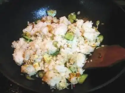 Make Emerald egg fried rice step 3