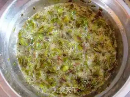 Make Fried eggs with sprouts step 3