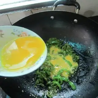Make Pyramid duck eggs step 3