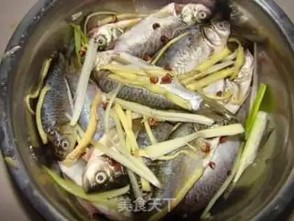 Make Dried fish step 1