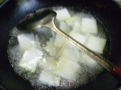 Make The oil-coated melon soup step 5