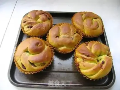 Make Tea bean rolls step 13